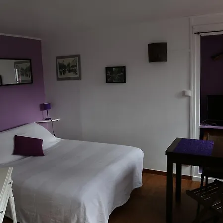 Les Esquirols Holiday home *